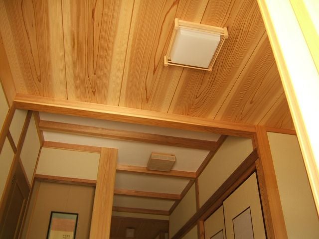 多分　杉無垢天井板 杉無垢天井板、杉貼天井板、杉無垢（根杢）格天井板 | 商品紹介 | 梶本